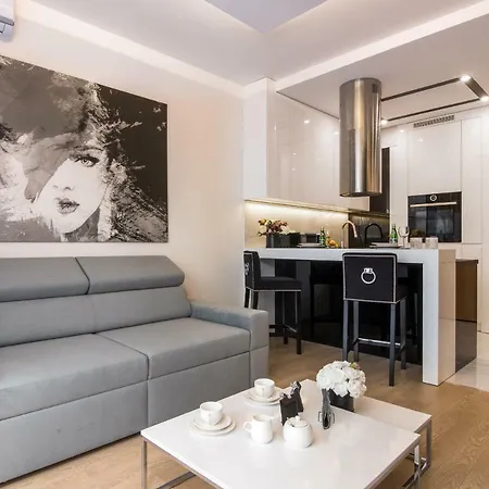 Crystal Luxury Rakowicka 22h * Краков