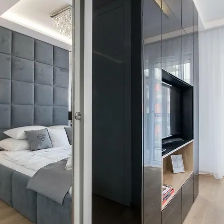 Crystal Luxury Rakowicka 22h Апартаменты *