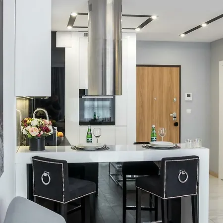 Crystal Luxury Rakowicka 22h *