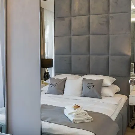 Crystal Luxury Rakowicka 22h *