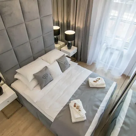 Crystal Luxury Rakowicka 22h *