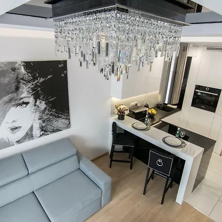 Crystal Luxury Rakowicka 22h