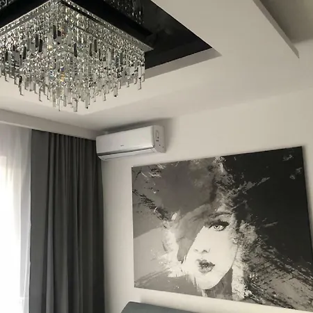 Crystal Luxury Rakowicka 22h