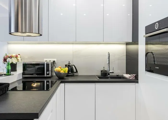 Crystal Luxury Rakowicka 22h Krakow